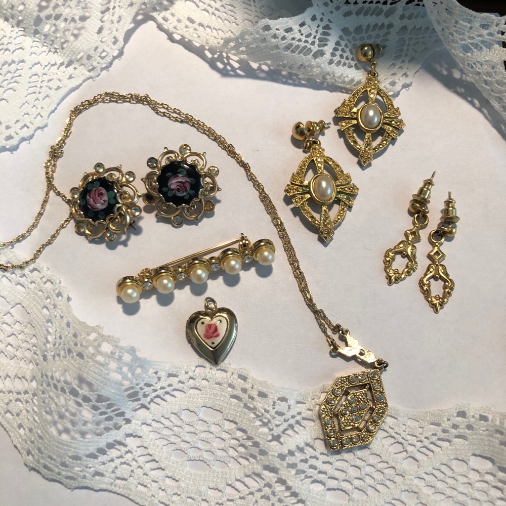 Romantic Boho Vintage Jewelry Set Faux Gold Pearl Rose 1928 Limited Express 1990